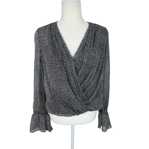 Diane Von Furstenberg Tops - Diane Von Furstenberg Svetlana Silk Faux Wrap Top Black White Size 4 Career Chic
